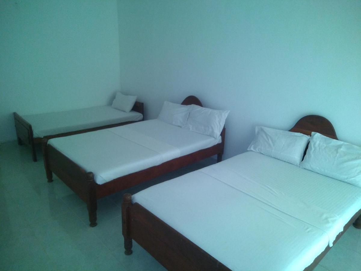 Sinharaja Hostel 114 Deniyaya Bagian luar foto