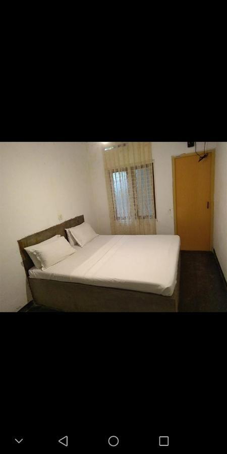 Sinharaja Hostel 114 Deniyaya Ruang foto