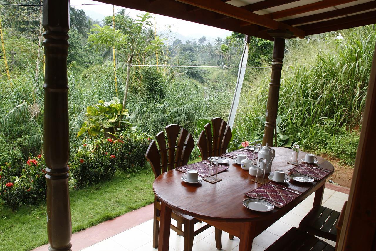 Sinharaja Hostel 114 Deniyaya Bagian luar foto