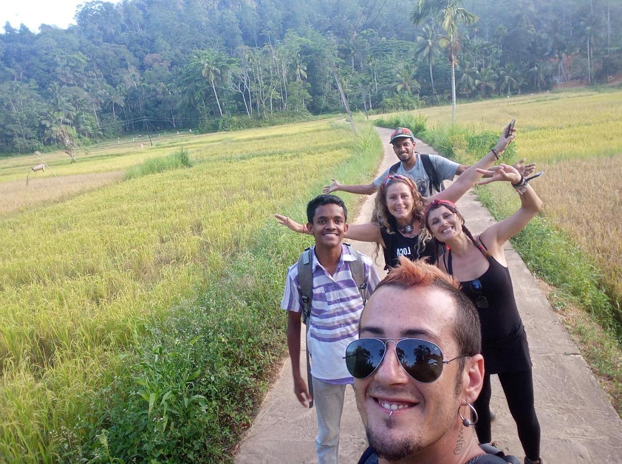 Sinharaja Hostel 114 Deniyaya Bagian luar foto