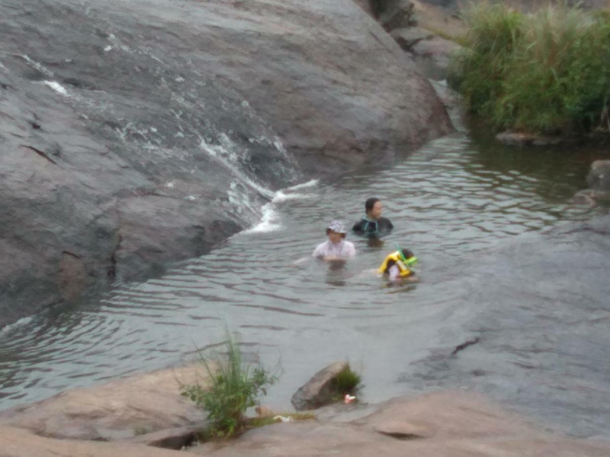 Sinharaja Hostel 114 Deniyaya Bagian luar foto