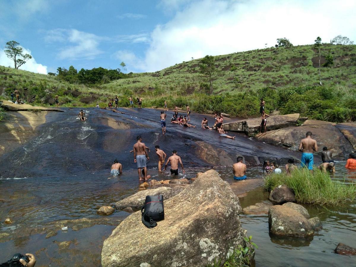 Sinharaja Hostel 114 Deniyaya Bagian luar foto